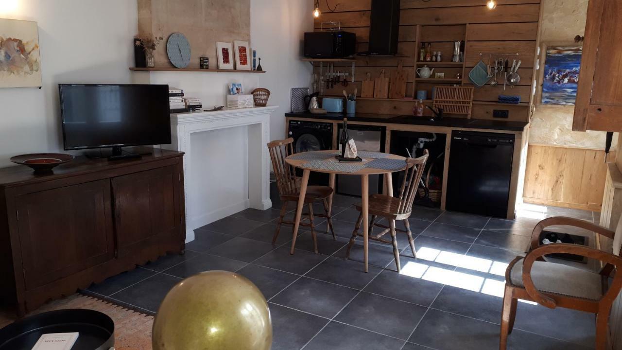 Maison Camille Port-en-Bessin-Huppain Exteriör bild